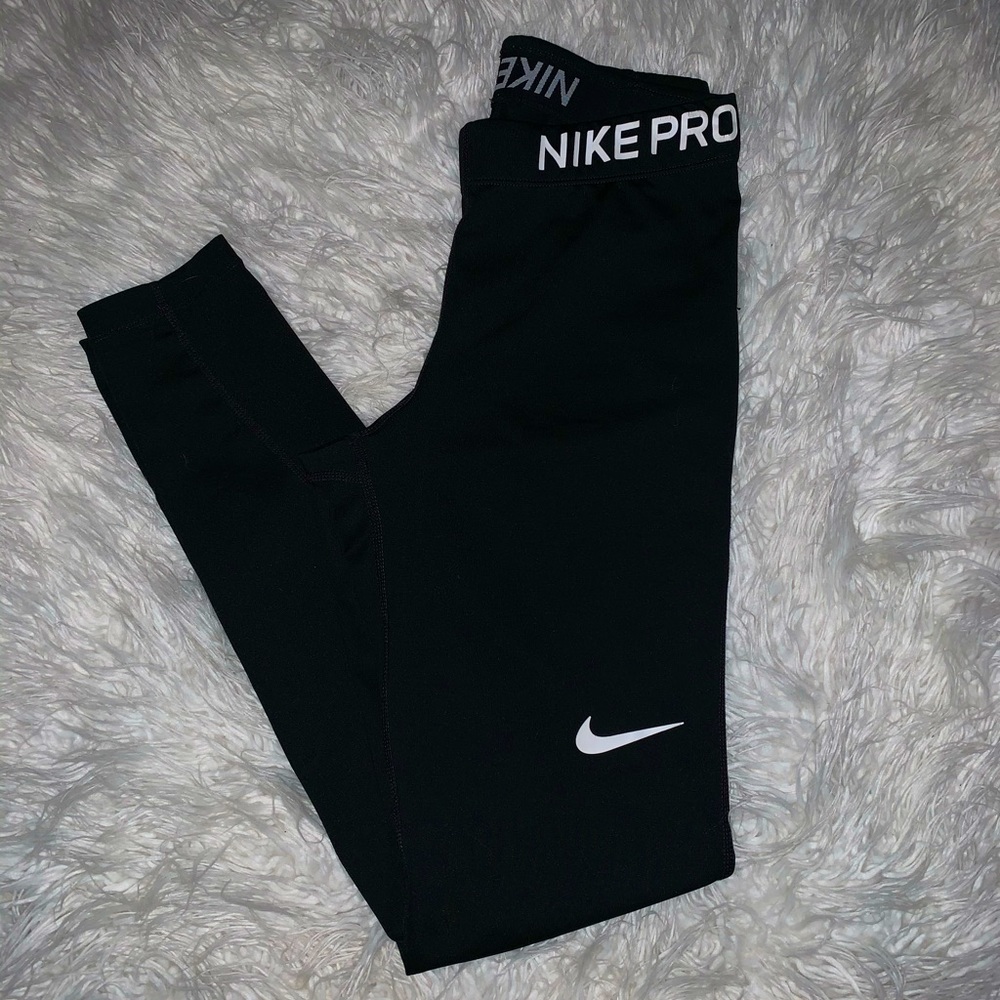 ❌SOLD❌Women’s NIKE leggings